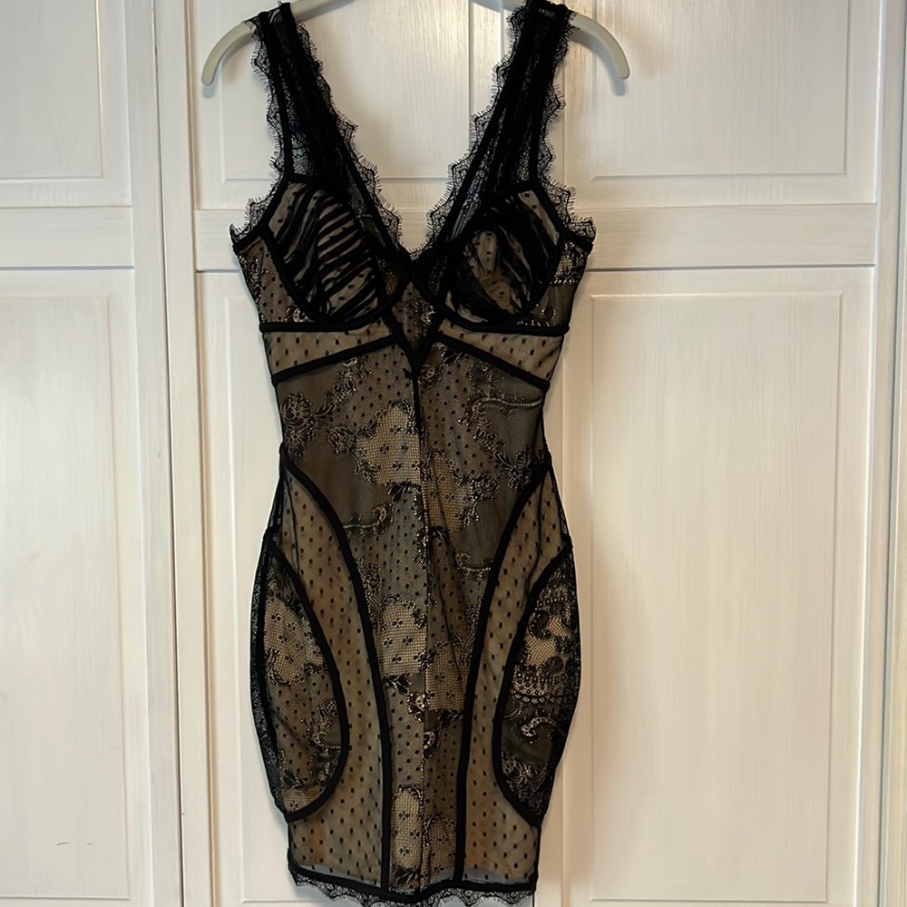 Bebe dress size small
